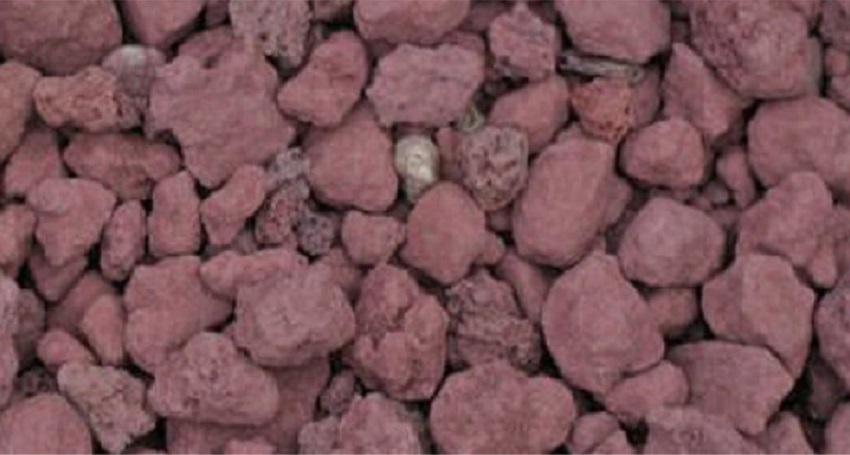 Lapillo vulcanico - La pacciamatura con materiali naturali: quali sono i migliori? - Pierucci Agricoltura